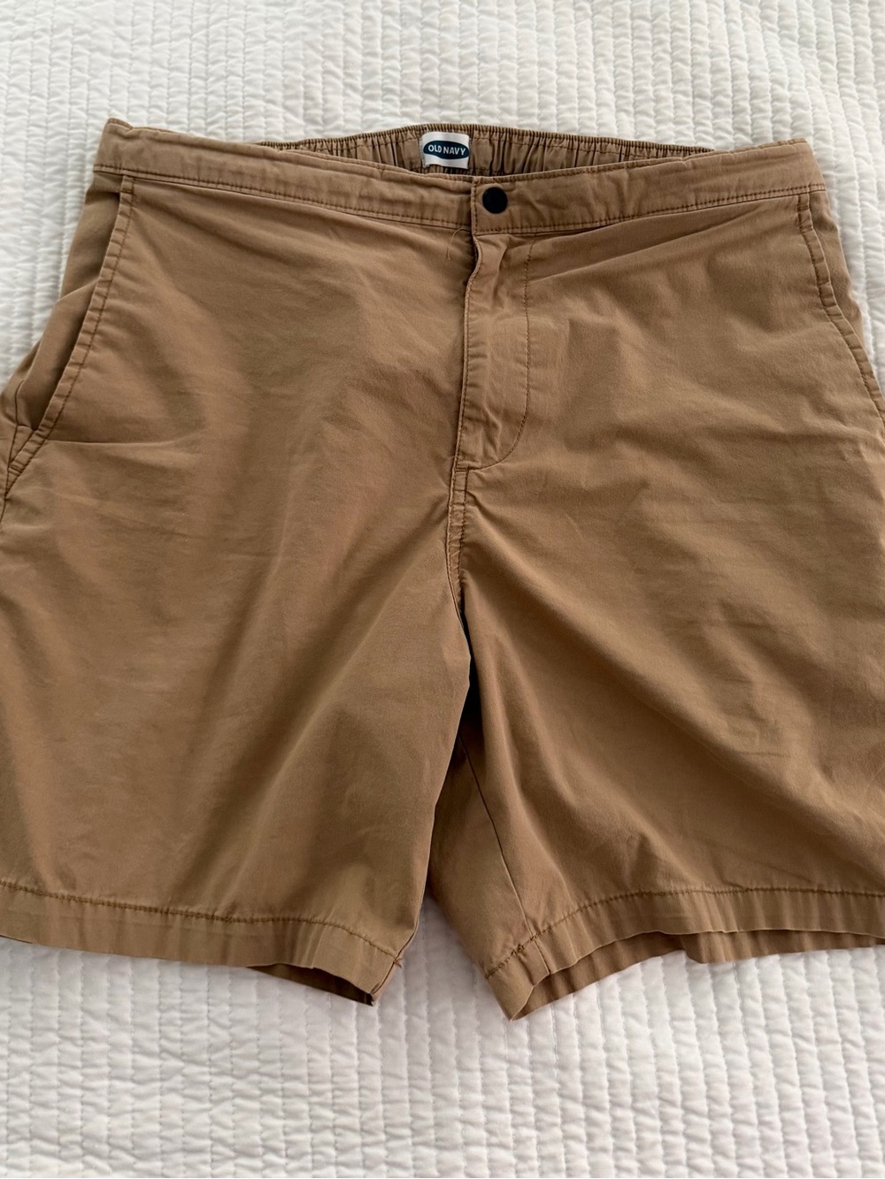 Old Navy Men's Light Brown Flat Front Chino Shorts